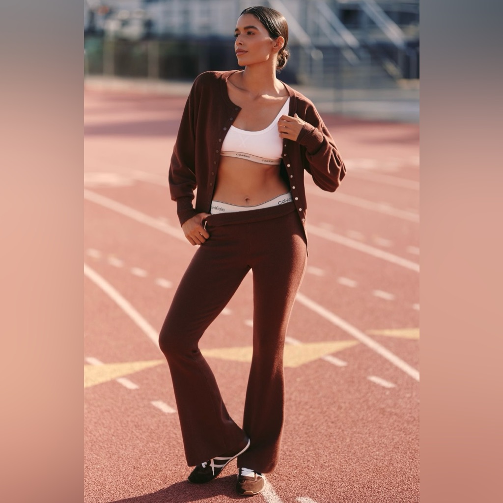 2-Piece Anthropologie Shuffle Step Cardigan & Flare Joggers In: Cocoa Plum